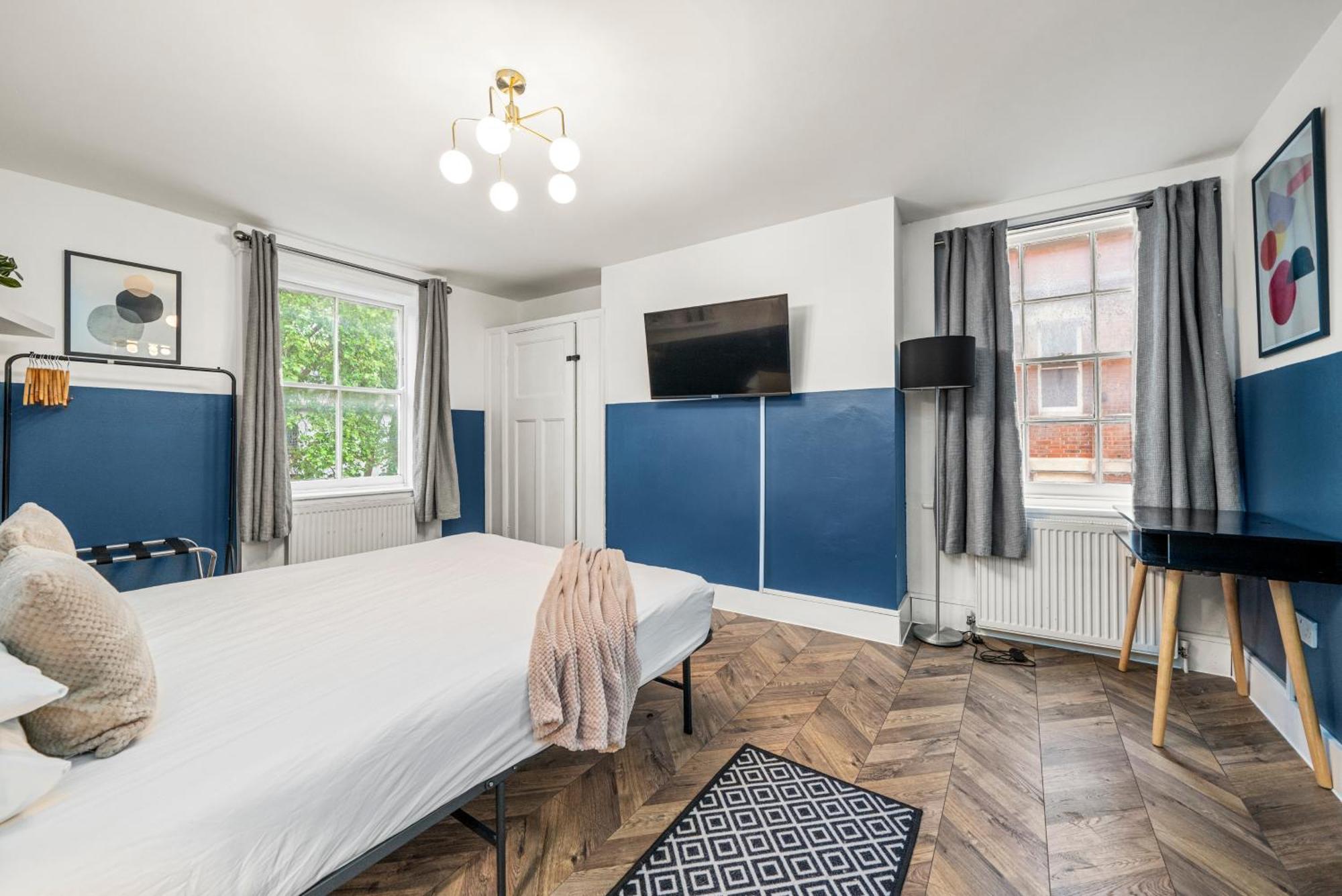 5-bedroom In Sleeps 14 Ferienhaus *